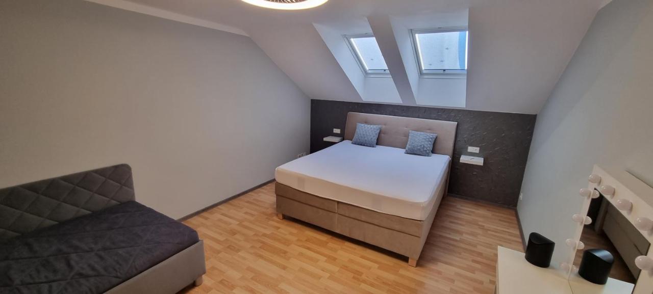 Apartman Viktorie Микулов Екстериор снимка